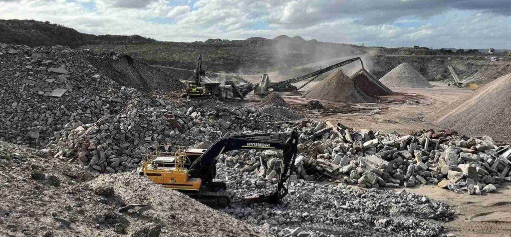 crushing and screening in mining site western australia