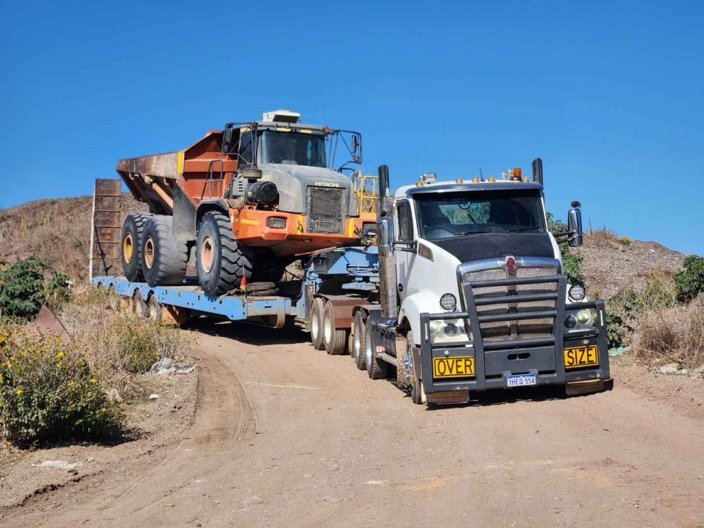 Heavy Haulage Delivery of construction equipment to remote mining project in Goldfields WA