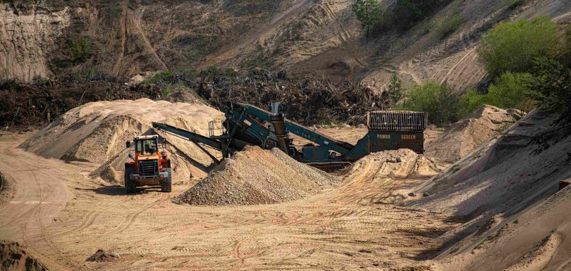 crushing and screening services western australia ini mining field